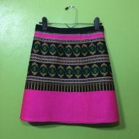 ราคา กระโปรงผ้าไทยทอลายทรงเอ (1447916191)