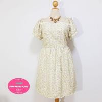 ราคา ชุดเดรสคนอ้วนผ้าไหมอิตาลีสีเหลืองลายดอกไม้เล็กๆแต่งแถบเปียที่คอเสื้อ ด้านหลังสม๊อคยางยืด สวยหวานน่ารักมากๆค่ะ (19090673046)