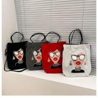 ราคา กระเป๋าลายป้าแว่น ผ้านิตติ้ง ปักเลื่อม ใส่ A4 ได้ (น11) (16908623451)