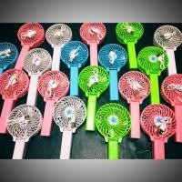 ราคา พัดลมมือถือ ชาร์จแบตเตอรี่ได้ มีไฟฉายในตัว พับตั้งได้ (2375799683)