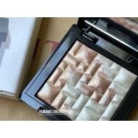 ราคา BobbibrownHighlighingPowderสีPinkGlowขนาด4กรัมส่งต่อยังไม่ได้ใช้ของใหม่100% (6880739717)