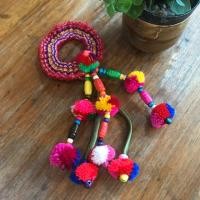 ราคา ยางรัดผมชาวเขา แต่งปอมๆและลูกปัดสี น่ารักๆ (5211509403)