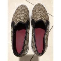 ราคา รองเท้าสลิปออน Coach แท้ 100% ขนาด 25-25.5 cm (10610367873)