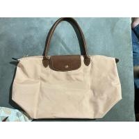 ราคา Longchamp M long สีชมพูพีช มือสองสภาพดี (25100871095)