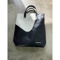 ราคา กระเป๋าสะพายFreitag leland มือหนึ่ง (8855955097)
