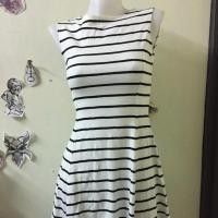 ราคา เดรสป้าย uniqlo (949867643)