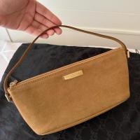 ราคา Gucci Brown Boat Suede Baguette Light brown- Gucci pouch (24663175280)