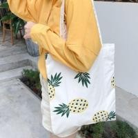 ราคา พร้อมส่ง กระเป๋าผ้าสะพายข้างลายสับปะรดSummerbag PineappleTotebag (2606581779)