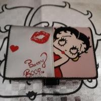 ราคา กระเป๋าสตางค์ ใบกลาง betty boop หน้าเบ็ตตี้ ปากแดง (2158783806)