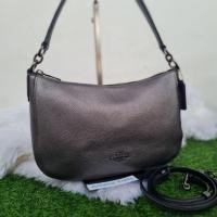 ราคา งานช้อป เหมือนใหม่ กระเป๋า Coach มือสองของแท้Coach 22859 Chelsea CrossbodyสีเมทัลลิคเทาดำGun Metallic (18645809027)