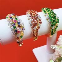 ราคา กำไลคลิปล็อคฝังพลอยดอกไม้ข้างพลอย นพเก้า โกเมน บุษราคัม เขียวส่อง มรกต แซฟไฟร์ กำไลทอง เสริมบารมี ใส่อาบน้ำได้ ข้อมือ (13710694718)