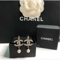 ราคา ต่างหูชาแนลแท้คริสตัลเพชร ห้อยมุก สภาพดี แท็กเลเซอร์ (6538960841)