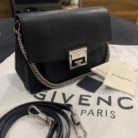 ราคา (Used) Very new Givenchy GV3 small % สี Dark blue หายาก อะไหล่สีเงินรมดำ ปี 2019 Fullset (13027184308)