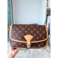 ราคา Louis Vuitton แท้ sologne bag (21254983440)