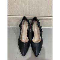 ราคา รองเท้าส้นสูงสีดำ ส้นสูง 2.5 นิ้ว (18548001850)