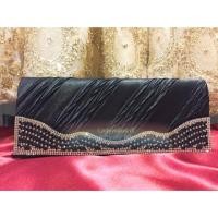 ราคา [พร้อมส่ง]กระเป๋าคลัทช์สีดำเรียบหรู กระเป๋าออกงานราตรี (852337177)