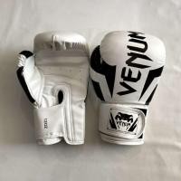 ราคา ✕นวมชกมวย Sanda สำหรับนักศึกษา ผู้ใหญ่ เด็ก ชายและหญิง คู่รัก กระสอบทราย นวมชกมวยครบชุด (22251419444)
