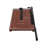 ราคา แท่นตัดกระดาษขนาดB4(15×12 นิ้ว) ฐานไม้ AROMA 1512A ใช้ตัดกระดาษ B4 (25×35.3 ซม.) (7453461127)