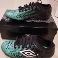 ราคา รองเท้าสตั้ด ยี่ห้อ Umbro (2273359049)