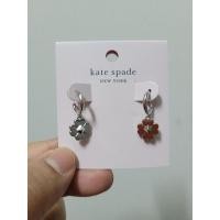ราคา kate spade ต่างหูสีเงินลายดอกไม้ (17293535114)