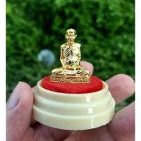 ราคา รูปหล่อหลวงปู่มั่น ภูริทัตโต รุ่นอนุสรณ์ 140 ปี ออกวัดป่าบ้านตาด ปี 53 เนื้อกะไหล่ทอง พร้อมติดที่ครอบตั้งหน้ารถ สวยกริ๊ป (4063322989)