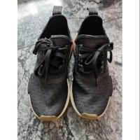 ราคา Adidas nmd r1 เเท้ครบกล่อง ขายเเล้ว (4802454734)
