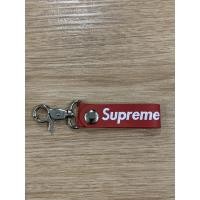 ราคา พร้อมส่ง พวงกุญแจหนัง Supreme (4988870882)