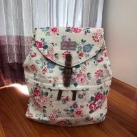 ราคา กระเป๋าสะพายหลัง Cath Kidston ของแท้% กระเป๋าผ้า (19212305179)