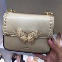 ราคา กระเป๋า LYN สีทอง ผีเสื้อ มีสายยาว ของแท้ มือ2 (1450656375)