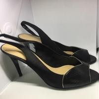 ราคา รองเท้า charles&keith (305124084)