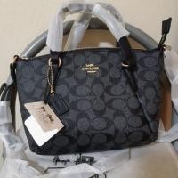 ราคา กระเป๋าสะพาย สีดำ ลาย Coach 8นิ้ว (2796527888)
