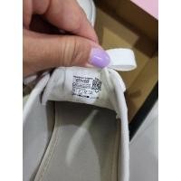 ราคา (Used) รองเท้าผ้าใบ Keds Triple Up Kate Spade size US 7.5 (14048667075)