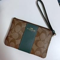 ราคา [มือสอง] กระเป๋าสตางค์คล้องข้อมือ COACH (12250003331)