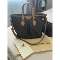 ราคา "ติดจองค่ะ" LV Louis Vuitton Palermo PM DC 11 ของแท้ 100% มือสอง สภาพสวย แถมที่จัดระเบียบกระเป๋า (23319781331)