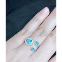 ราคา แหวนปรับไซส์พลอยแท้สวิสบลูโทพาส(Swiss Blue Topaz)สีฟ้าสด ประดับด้วยเพชรรัสเซียCZ ตัวเรือนเงินแท้ 925 NA372 (4652697826)