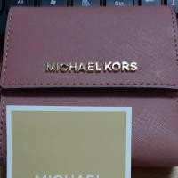 ราคา กระเป๋าสตางค์ MICHAEL KORS (6945337146)