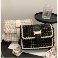 ราคา กระเป๋าสะพายข้าง ลายผ้าสาน (8547604058)
