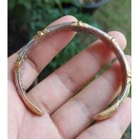 ราคา กำไล หลวงพ่อเอียด วัดไผ่ล้อม จัดสร้างปี 2552 หนัก 3 บาท เลี่ยมทองสวยมาก (17287944358)