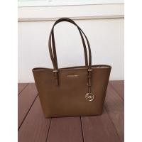ราคา Michael Kors Jet Set Travel Midium Tangerine Leather Carryall Tote (2456136350)