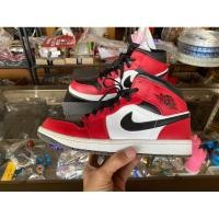 ราคา (แท้ + มือสอง ) รองเท้า Nike AIR Jordan 1 MID Size 10 us ERU 44 CM 28 ของแท้ 100 % (22827444486)