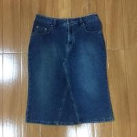 ราคา กระโปรงยีนส์ ผ้าสวยเหมือน Levi’s เอว 30 สะโพก 36 ยาว 23.5 นิ้ว (1263705631)