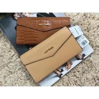 ราคา MNG Pebbled texture wallet (19512255)
