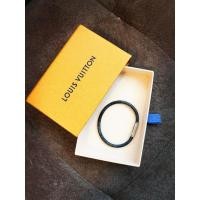 ราคา louis​ vuitton​ damier​ graphite​ bracelet​ (21192133318)