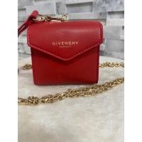 ราคา กระเป๋าของมือ Givenchy สีแดงแบรนด์แท้ มือสองญี่ปุ่น (18283806245)
