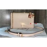 ราคา Lyn lyn กระเป๋าLyn ของแท้ออกจากShop รุ่น Lyn maren shoulder bag อุปกรณ์ครบ มีใบเสร็จ ของแท้แน่นอน (17503902967)