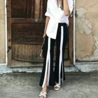 ราคา ขาม้าแถบขาว ผ่าหน้า ผ้าฮานาโกะ ซิปข้าง ส่ง 320.- (751381957)