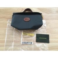 ราคา (สภาพดีมาก เหมือนใหม่ค่ะ) Longchamp Le pliage cosmetic case (gun metal) ของแท้ (13165850565)