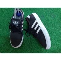 ราคา Adidas มือ2 ของแท้ สภาพดีมาก (4757056445)