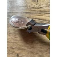 ราคา คีมแกะกรอบพระ ด้ามเขียว ใช้กัดกรอบพระ ยี่ห้อ SOLO ของแท้100% กัดแกะออกง่ายคม ไม่กินเนื้อเหรียญ ออกแรงเบา (18439823764)