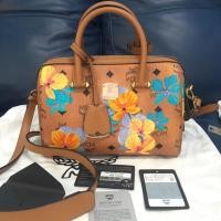 ราคา Used like new mcm หมอน 9 นิ้ว limited (4443628313)